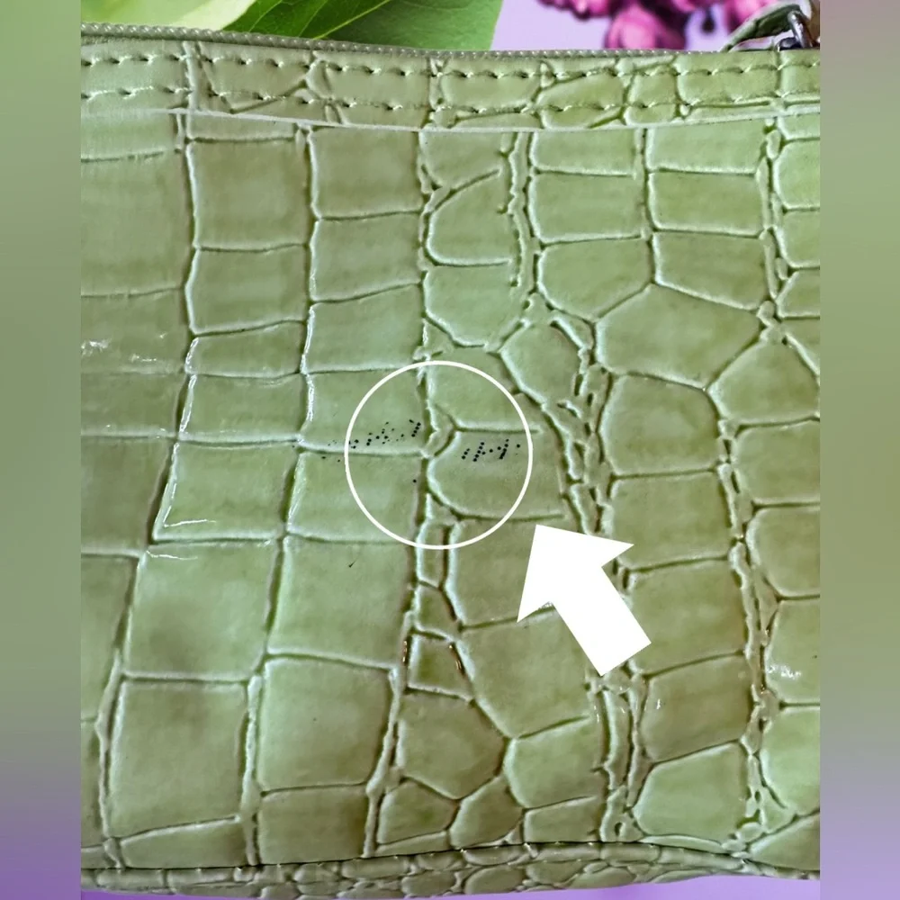 Pretty Lime Green Faux Croc Embossed Set- Wristlet, Mirror, and Lipstick Case